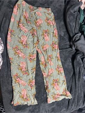 Mudd Olive Green Floral Smocked Waist Pants